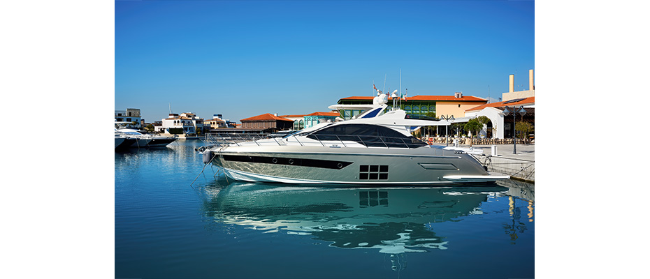 Yacht